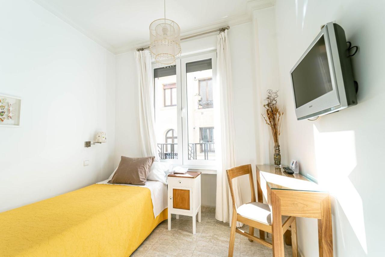 Hostal Barrera مدريد المظهر الخارجي الصورة