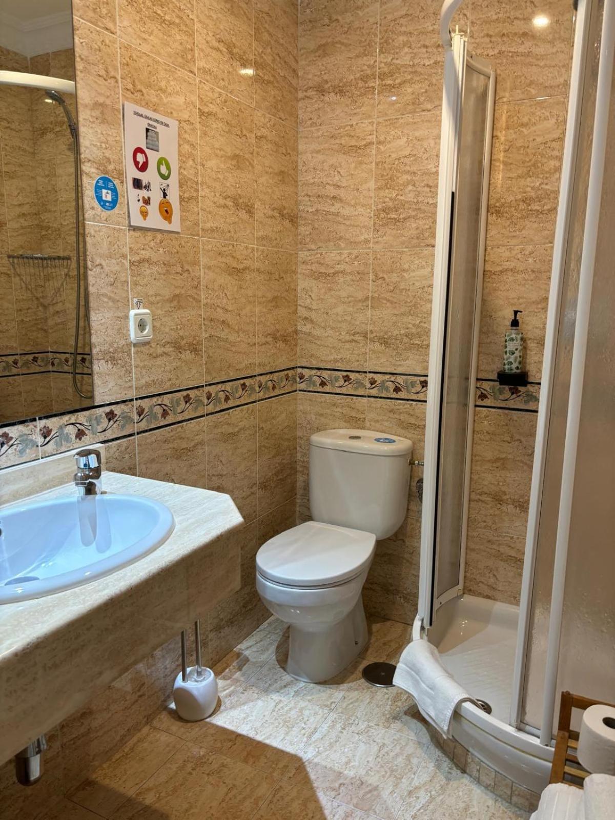 Hostal Barrera مدريد المظهر الخارجي الصورة
