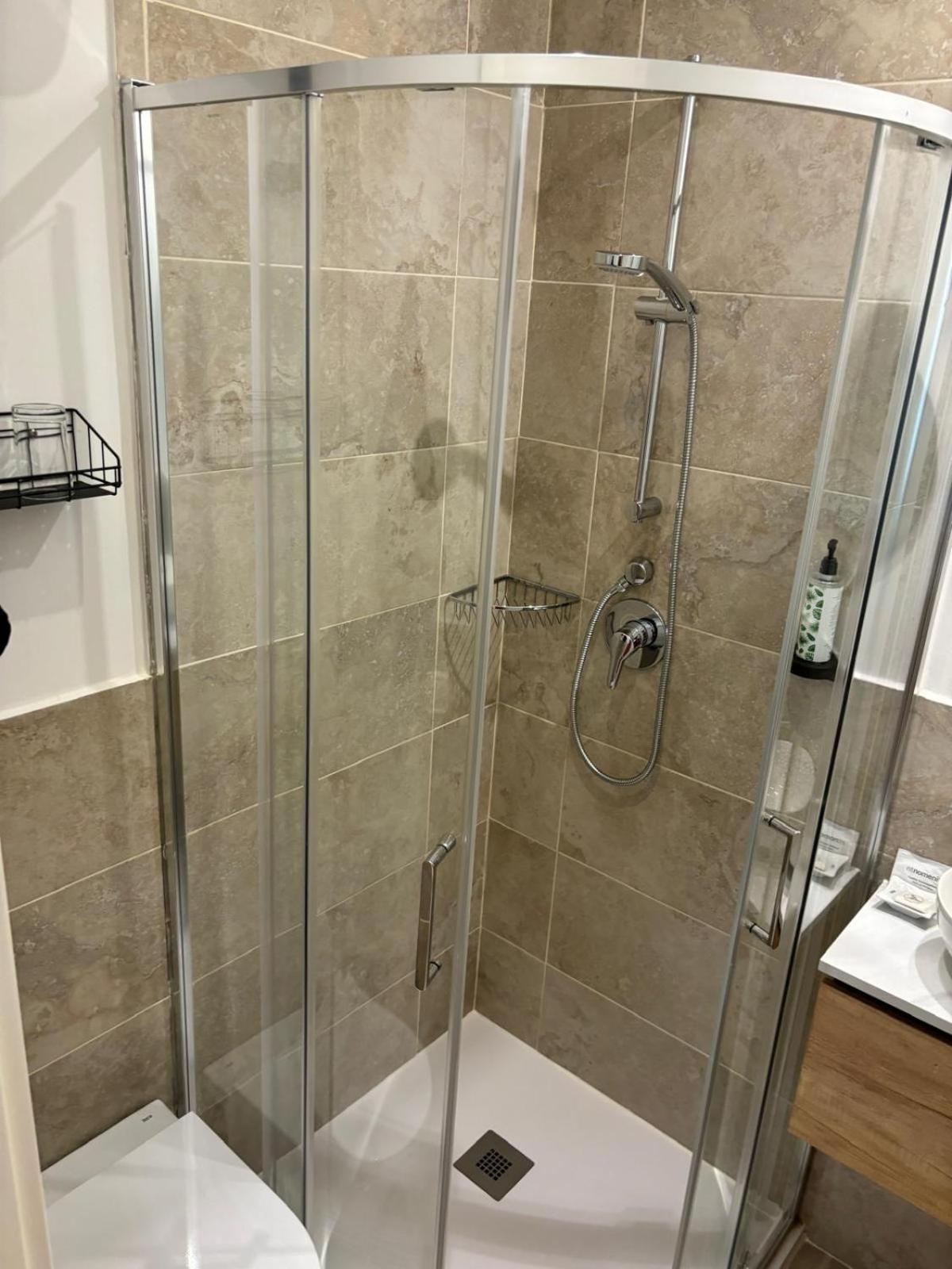 Hostal Barrera مدريد المظهر الخارجي الصورة