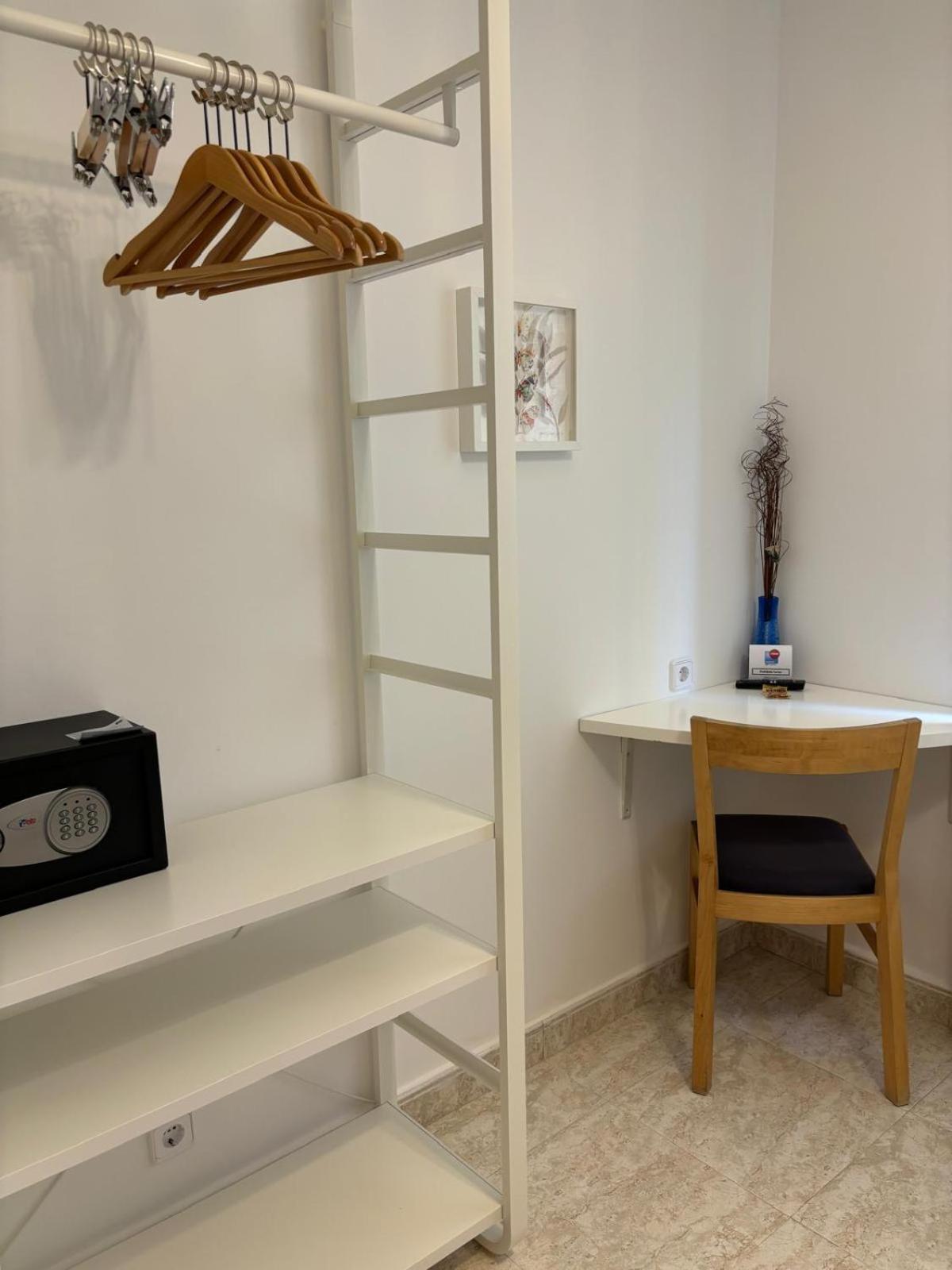 Hostal Barrera مدريد المظهر الخارجي الصورة